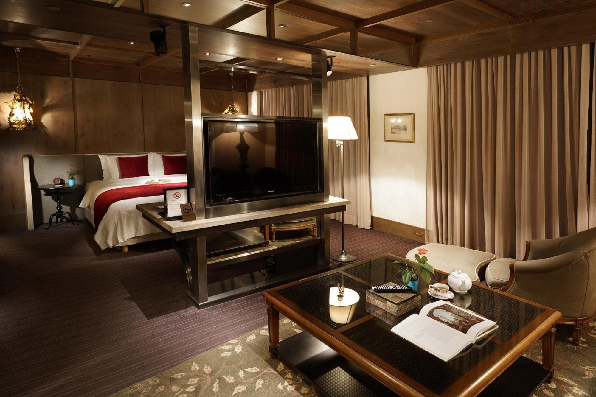 Palais De Chine Hotel Taipei Eksteriør bilde A suite at The Oberoi, Mumbai